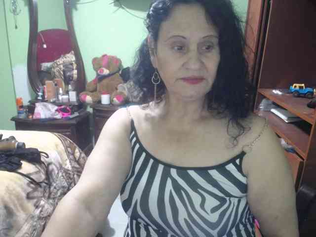 jazmin-mature webcam