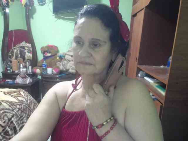 jazmin-mature webcam