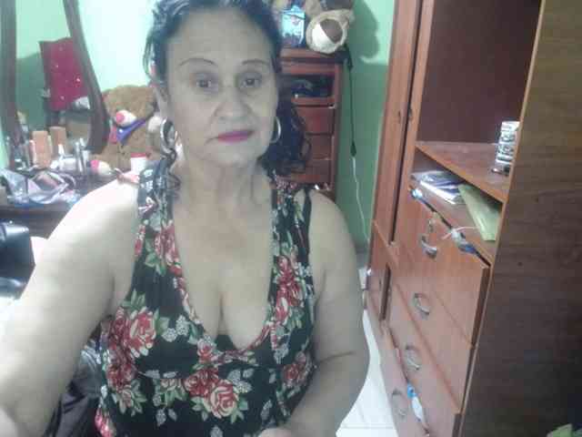 jazmin-mature webcam