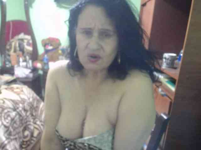 jazmin-mature webcam