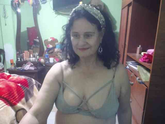 jazmin-mature webcam