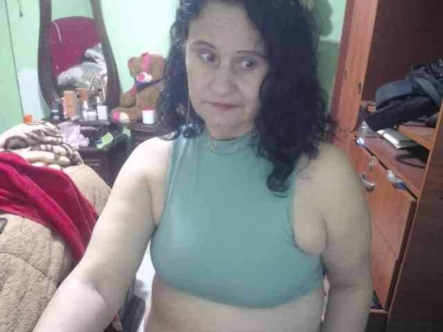 jazmin-mature webcam