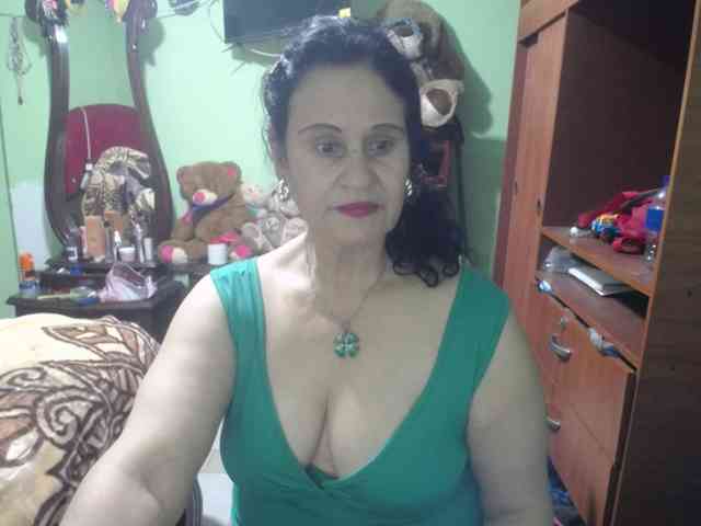 jazmin-mature webcam