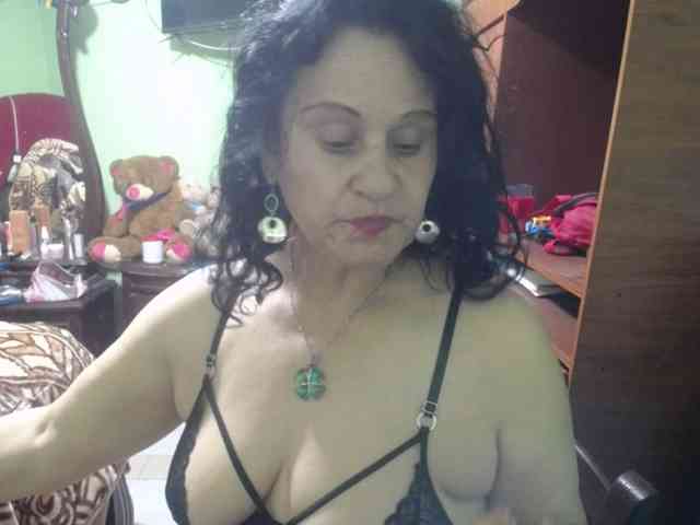 jazmin-mature webcam