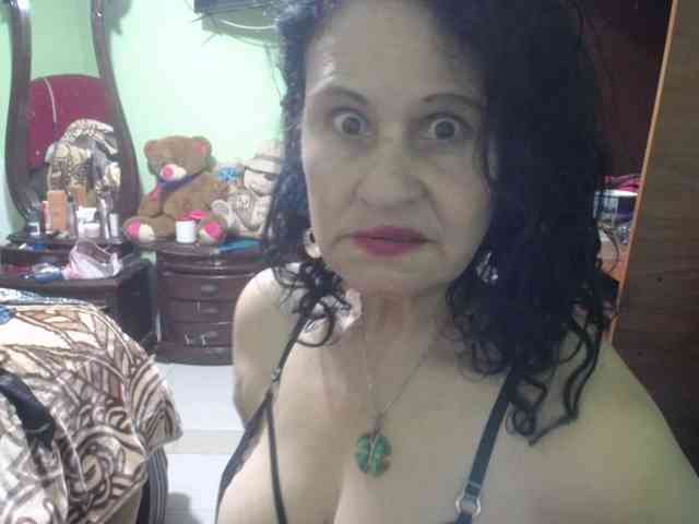 jazmin-mature webcam