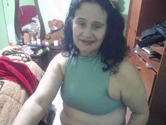 jazmin-mature webcam