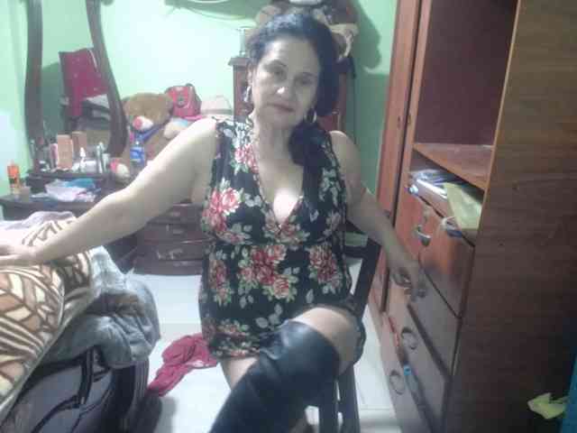 jazmin-mature webcam