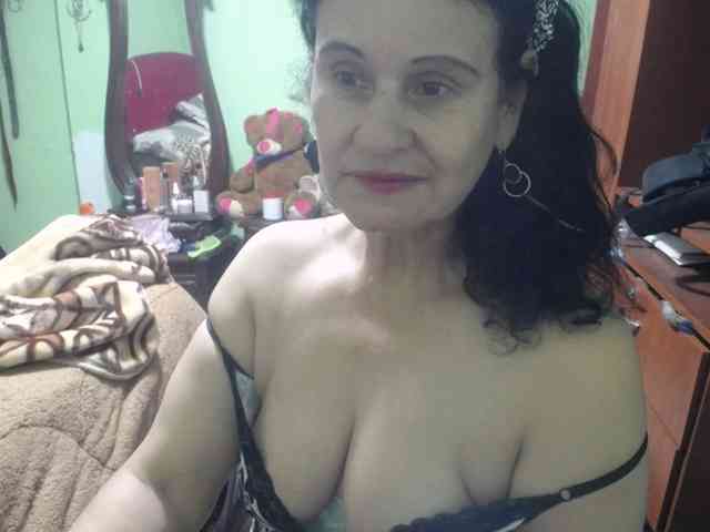 jazmin-mature webcam