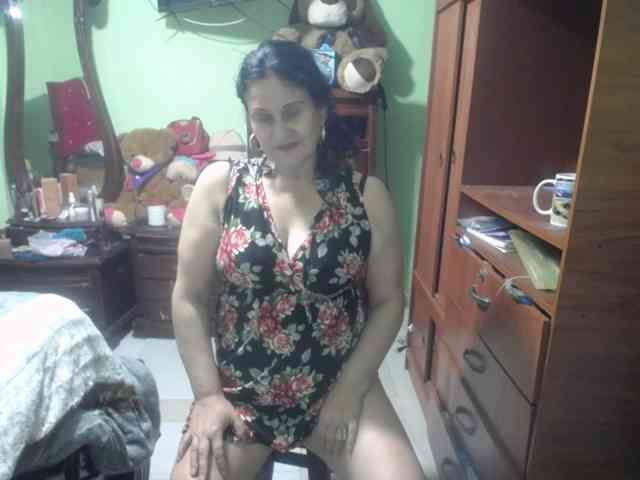 jazmin-mature webcam