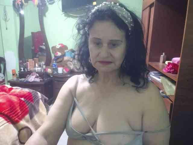 jazmin-mature webcam