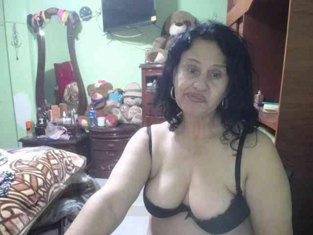 jazmin-mature webcam