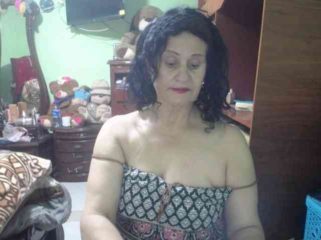 jazmin-mature webcam