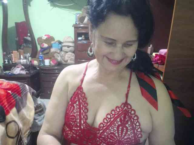 jazmin-mature webcam