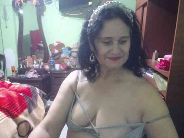 jazmin-mature webcam