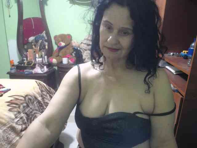 jazmin-mature webcam