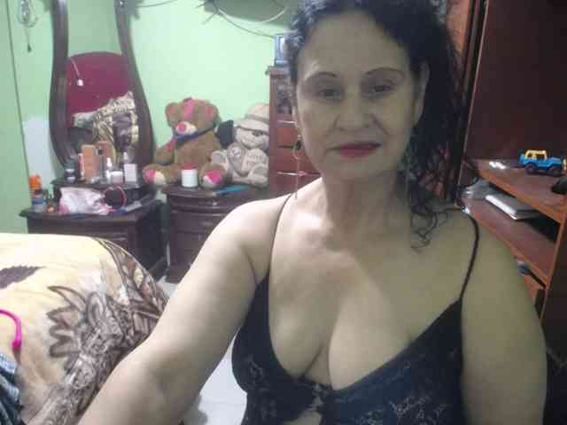 jazmin-mature webcam
