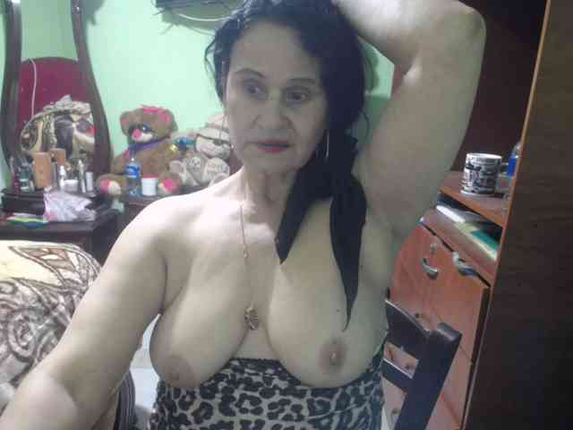 jazmin-mature webcam