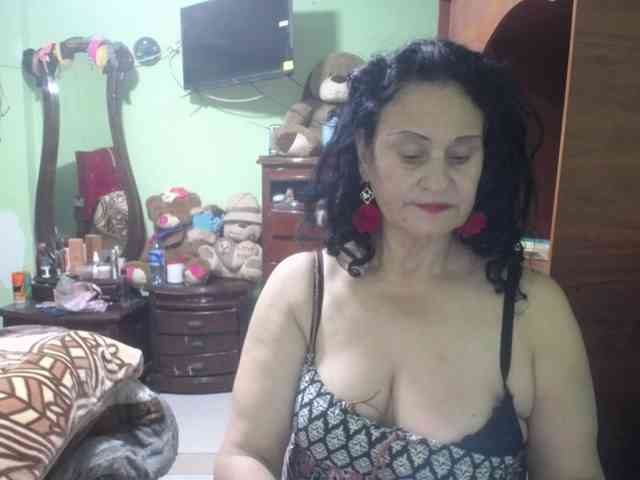 jazmin-mature webcam