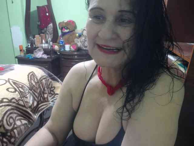 jazmin-mature webcam
