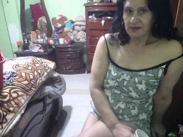 jazmin-mature webcam