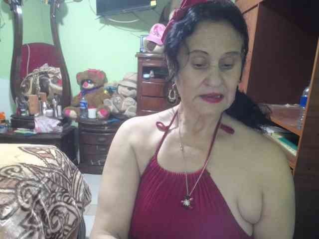 jazmin-mature webcam