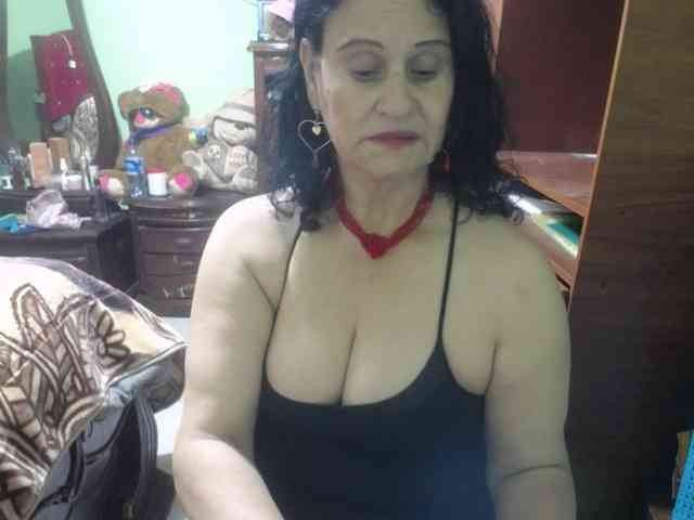 jazmin-mature webcam