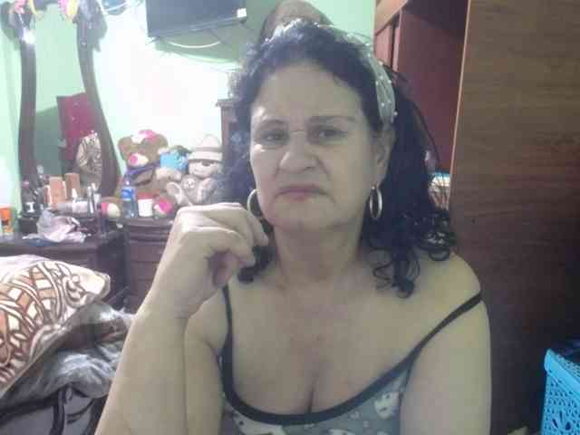 jazmin-mature webcam