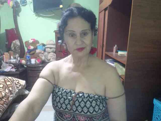 jazmin-mature webcam