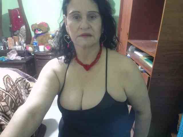 jazmin-mature webcam