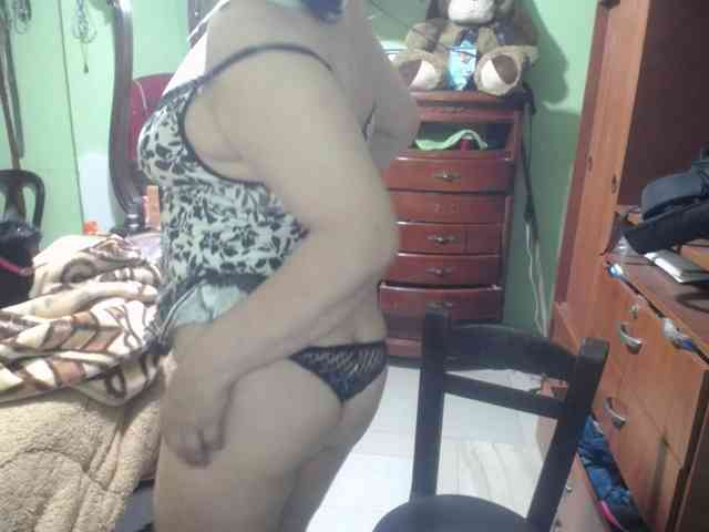 jazmin-mature webcam