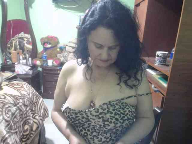 jazmin-mature webcam