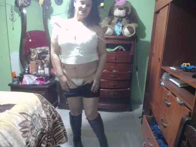 jazmin-mature webcam