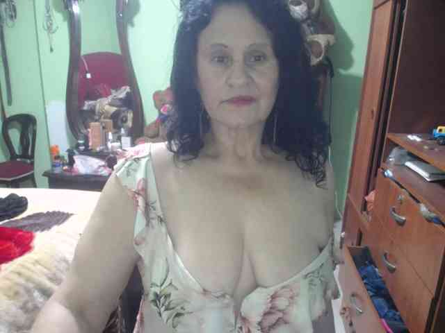 jazmin-mature webcam