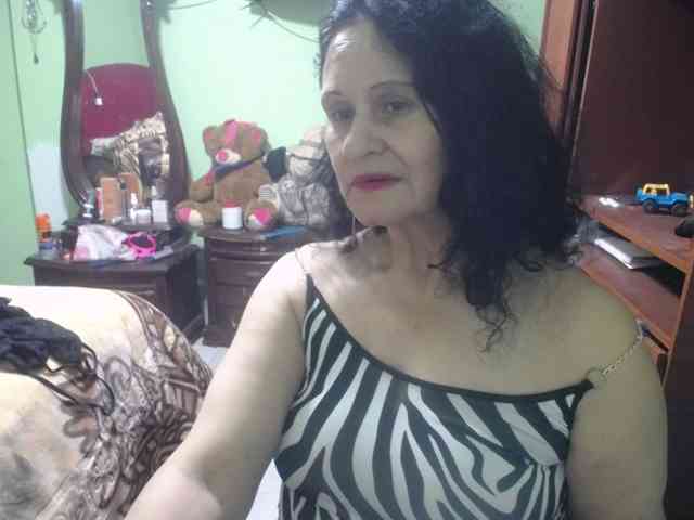 jazmin-mature webcam