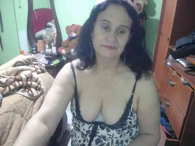 jazmin-mature webcam