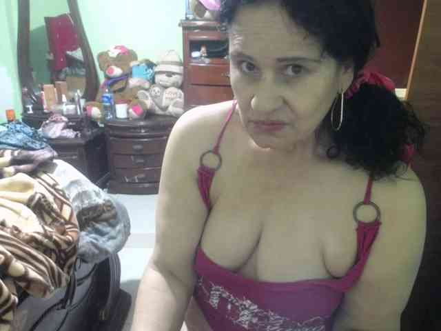 jazmin-mature webcam