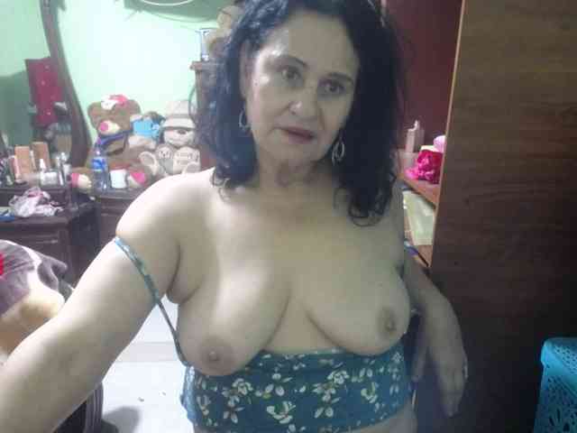 jazmin-mature webcam