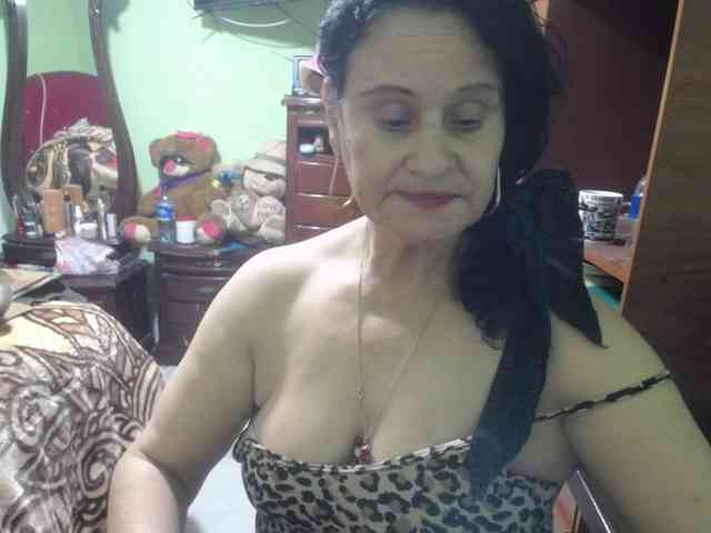 jazmin-mature webcam