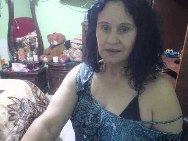 jazmin-mature webcam