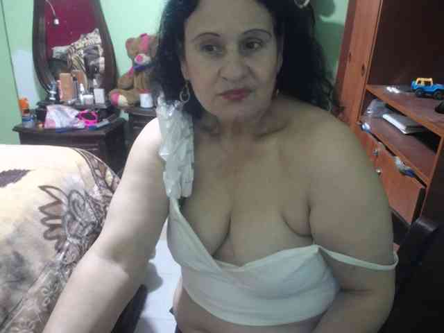 jazmin-mature webcam