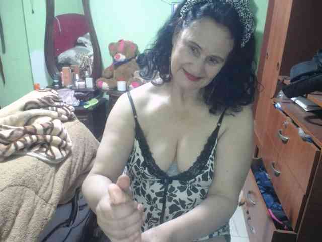 jazmin-mature webcam