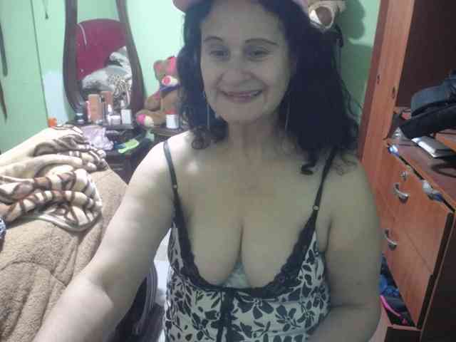 jazmin-mature webcam