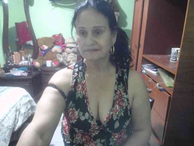 jazmin-mature webcam