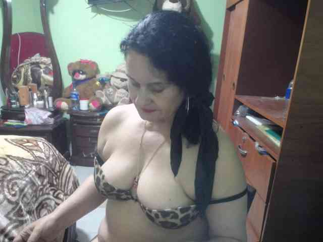 jazmin-mature webcam