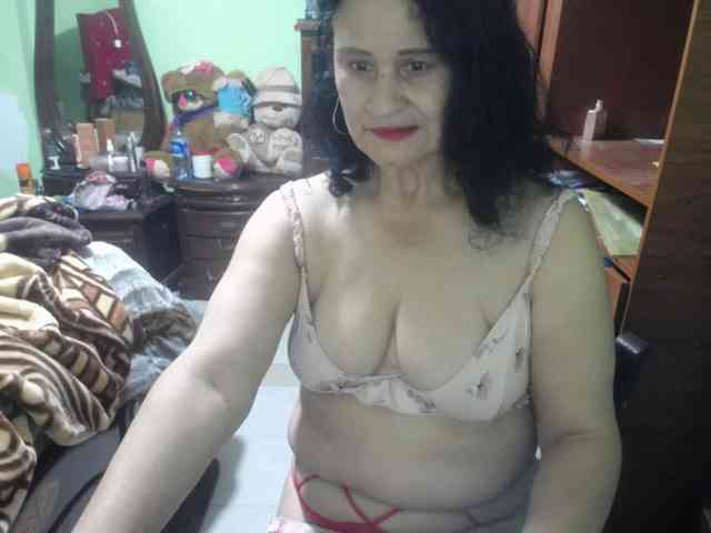 jazmin-mature webcam