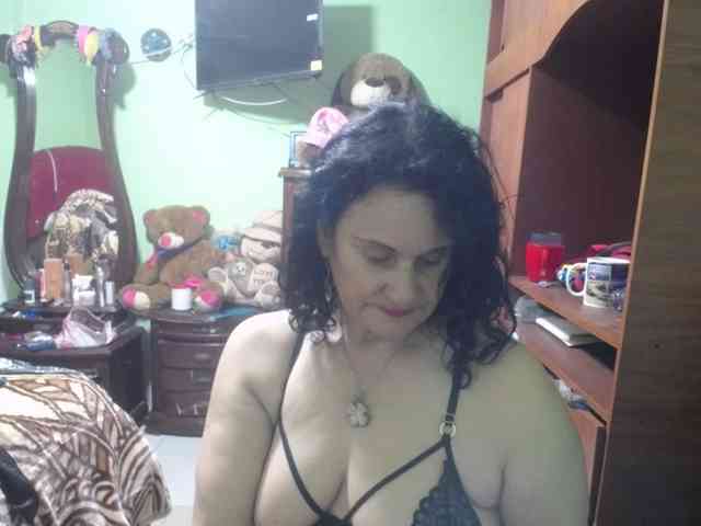 jazmin-mature webcam