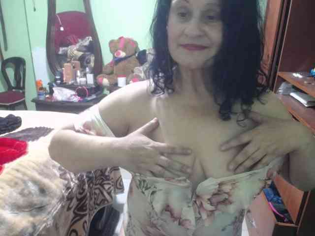 jazmin-mature webcam
