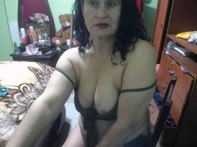 jazmin-mature webcam