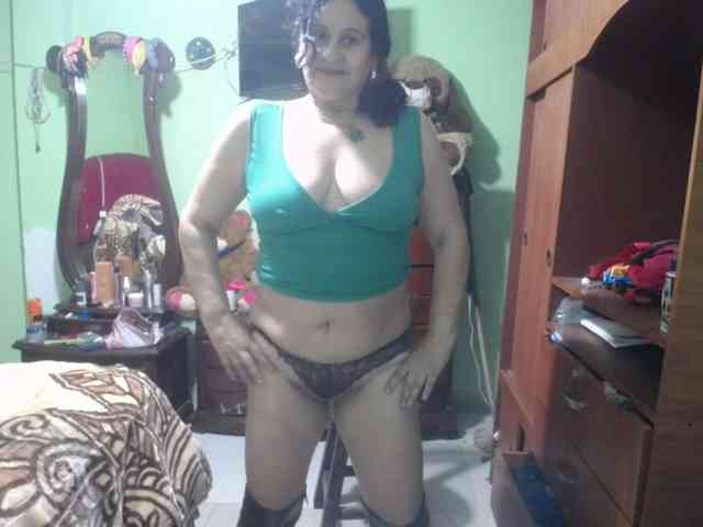 jazmin-mature webcam