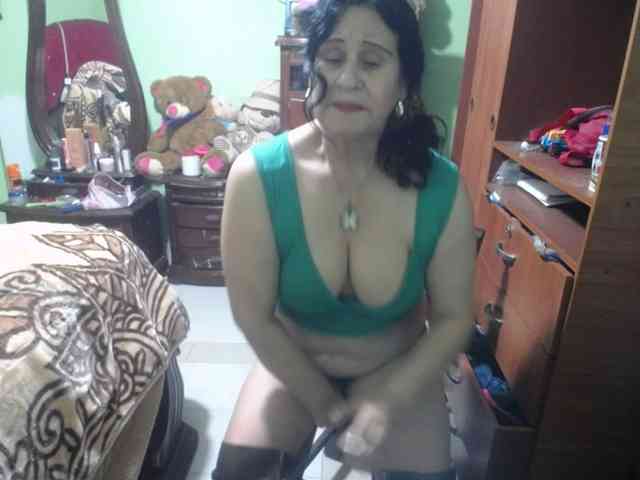 jazmin-mature webcam